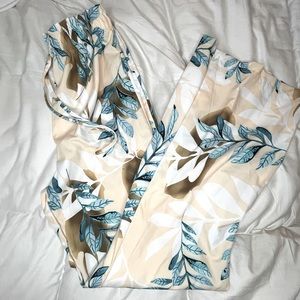 Brand new flowy floral pant